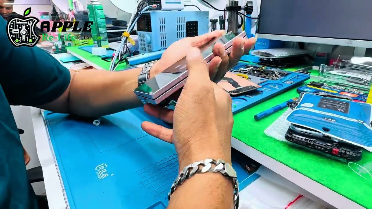 All kind of fold and flip repair our shop and cheap rate
