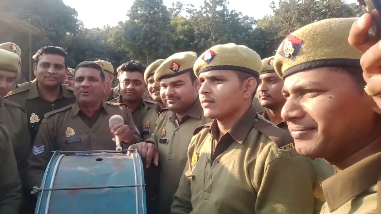 यूपी के Randvao  का धरना प्रदर्शन कलाकार तेजवीर बिधूड़ी बरमदपुर 9358540330