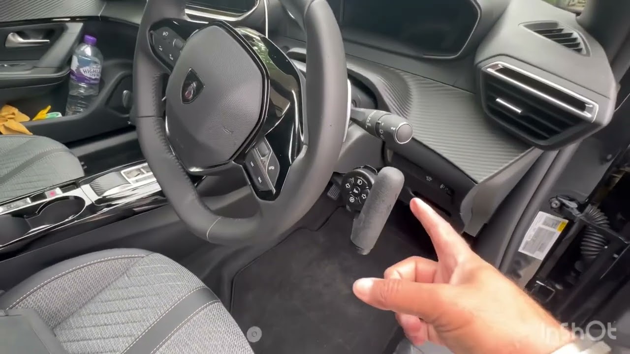 Mobility driving lesson for disabled people ￼