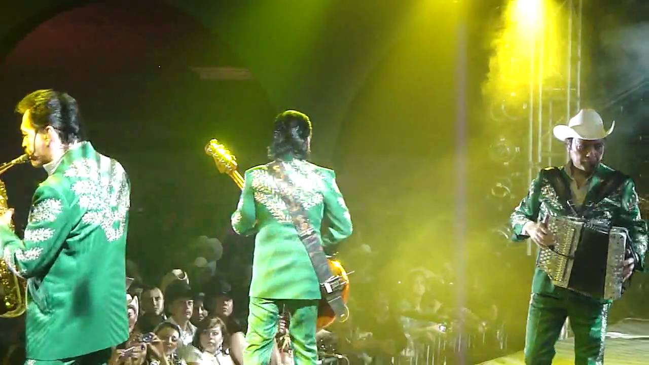 Los Tigres del Norte Popurri