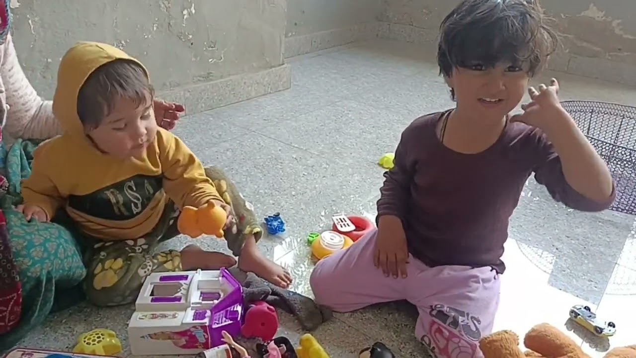 गाँव की यादें: दादी का घर और बुआजी के अनोखे खिलौने! 