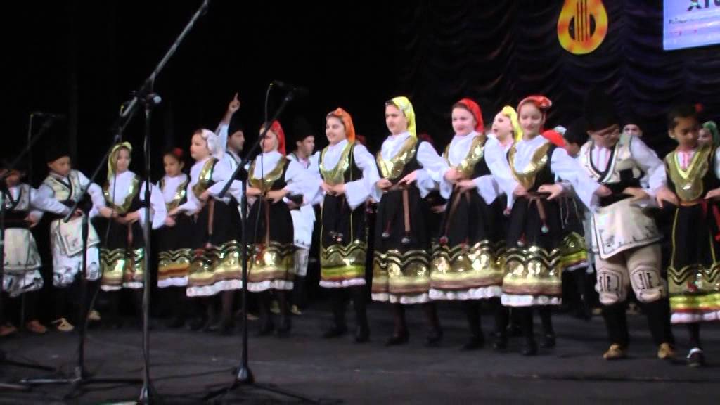 Детско-юношески фолклорен ансамбъл - Бобов дол