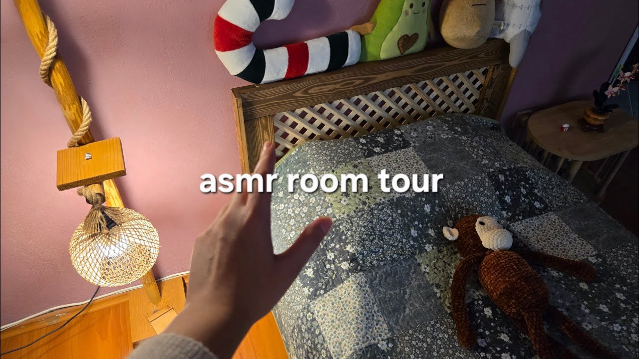 ASMR | Cozy Room Tour (Tapping, Scratching & Soft Spoken)