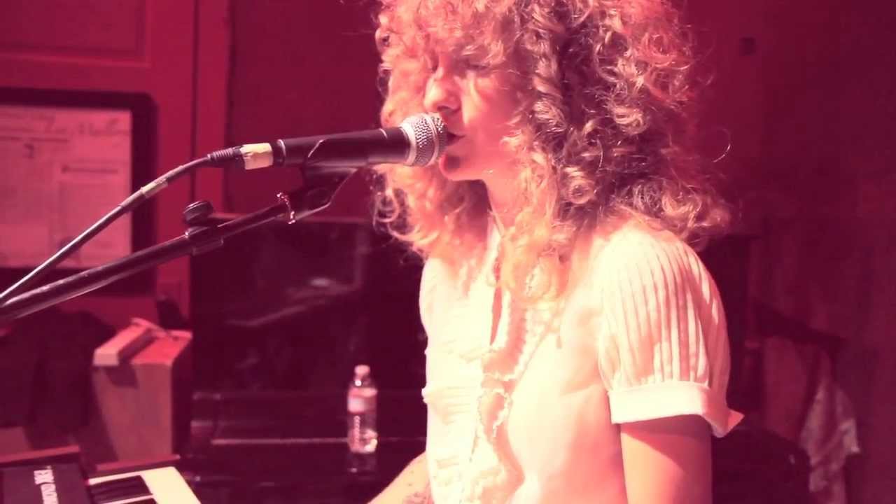 Tennis - Pigeon (Yours Truly Session)