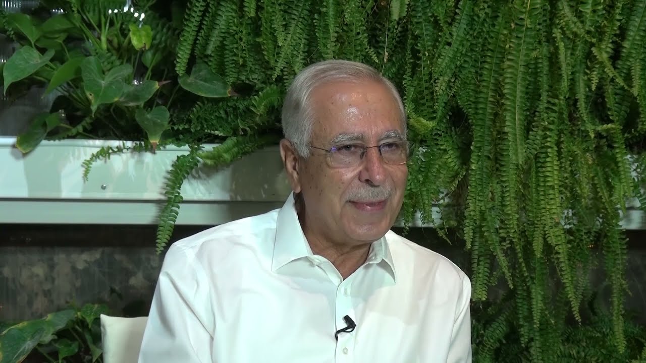 لقاء مع رجل الاعمال  السيد يحيى القضماني , مالك مطعم و مقهى الدلة الشامية