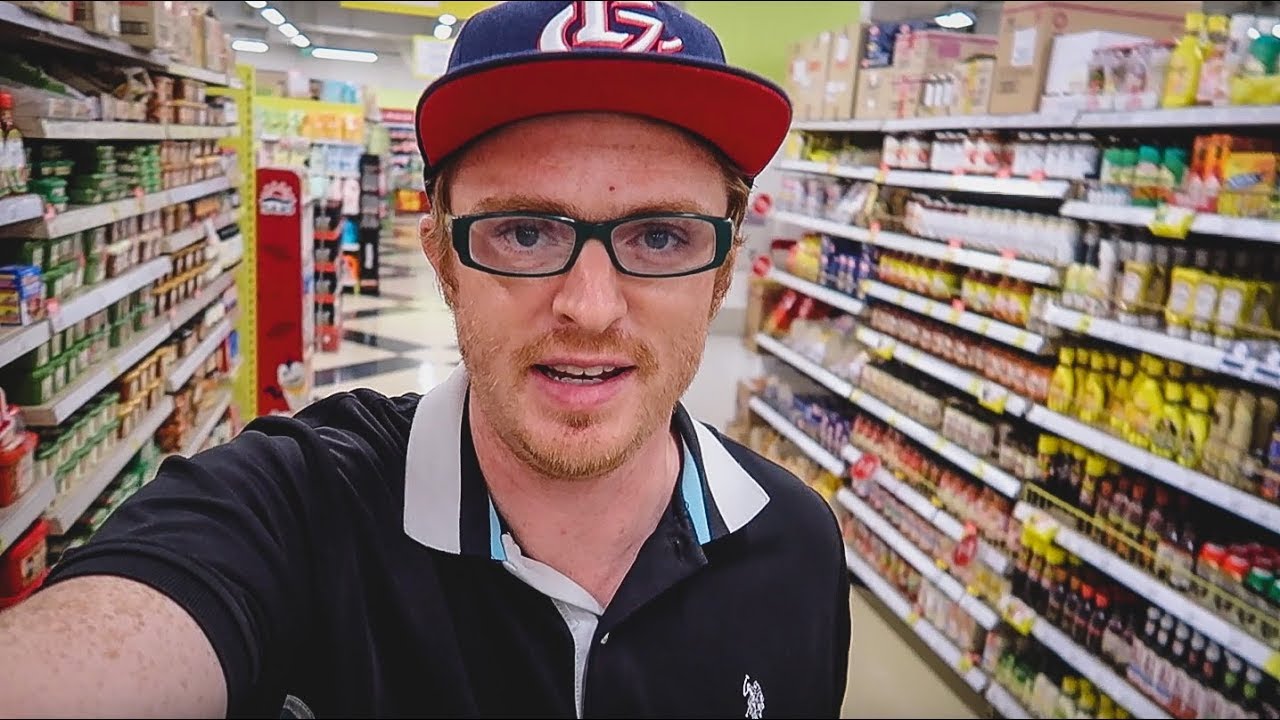 Korean Supermarket Tour, Prices & Taste Test! 🇰🇷🏬🧾 Exploring Homeplus in Busan, South Korea 🛒🥢🍷😋