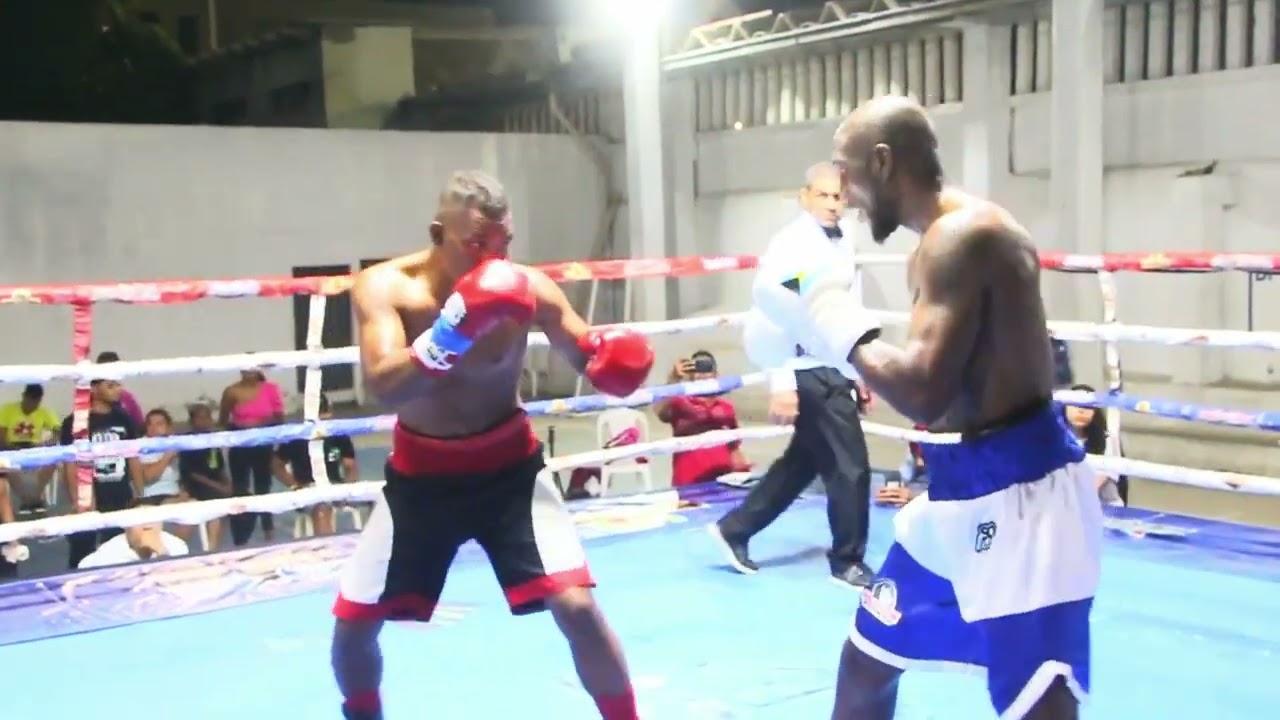 Carl Hield (3-0) vs Jose Agustin Julio (24 -19-1)