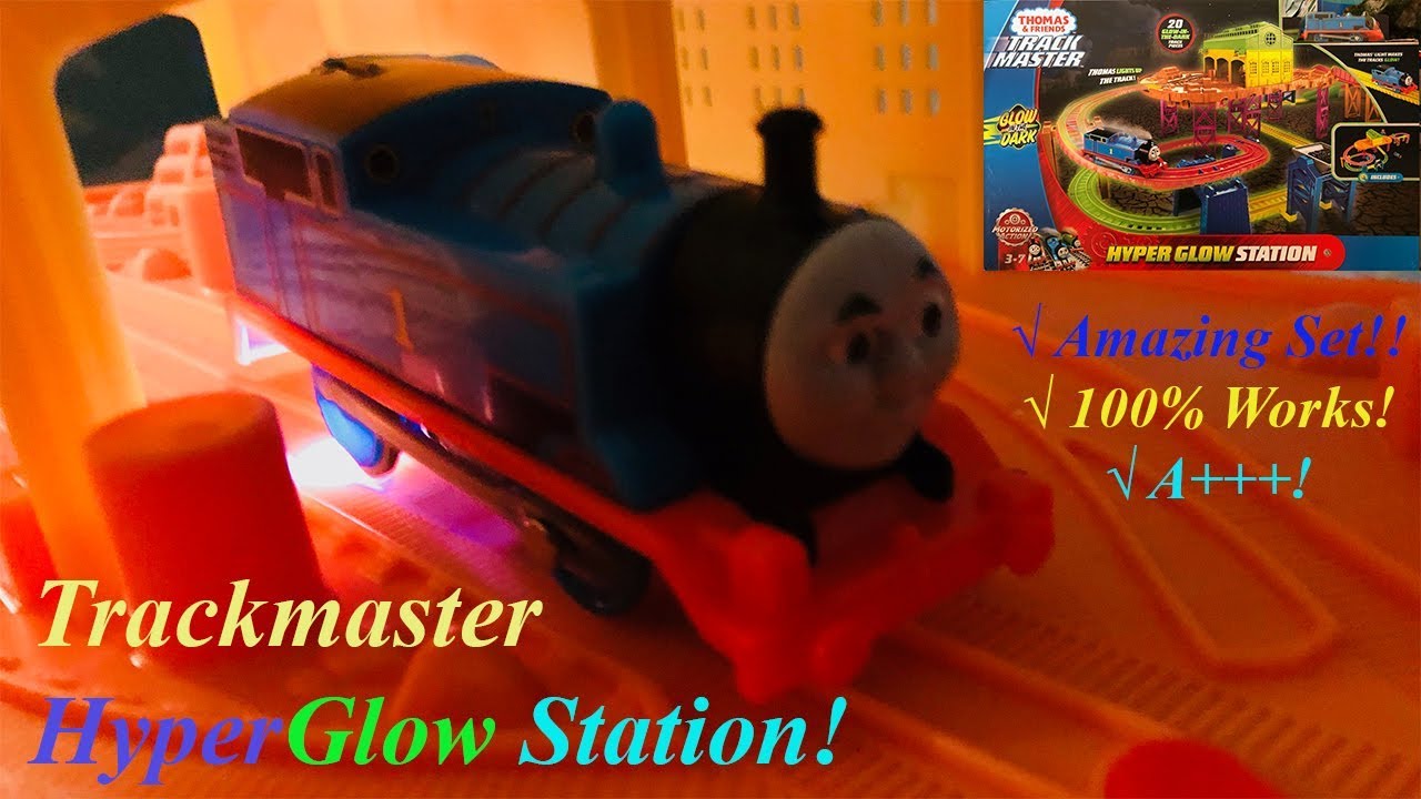 Набор игрушечных поездов «Томас и его друзья» — набор «Станция Trackmaster HyperGlow»!