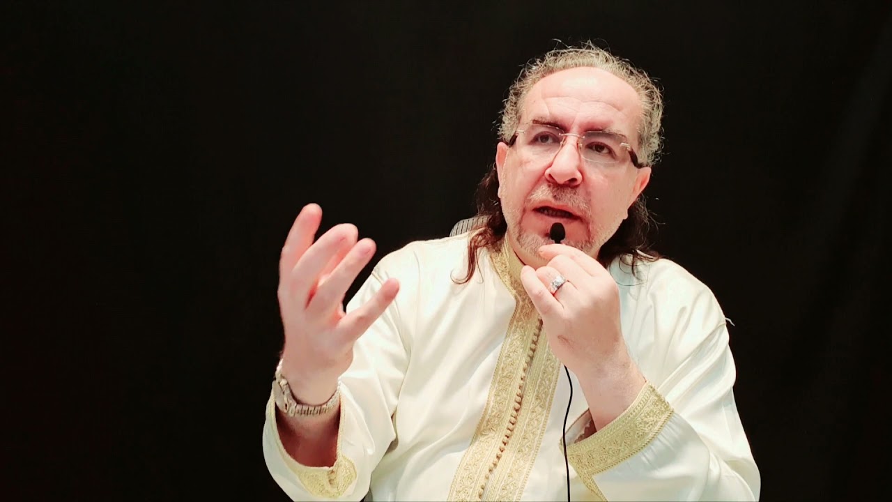للمتدين ٣ صفات