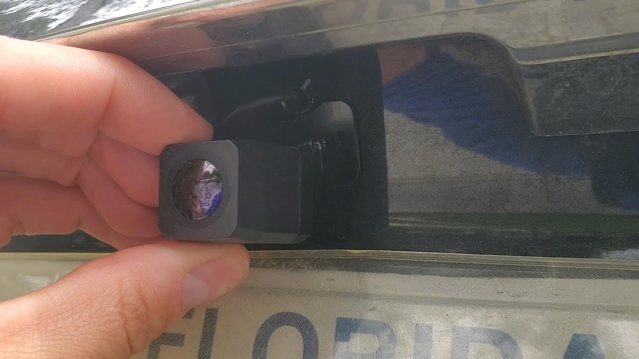 Как установить камеру заднего вида Dash Cam в автомобиль класса SUV Hatchback