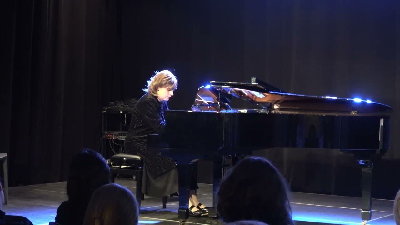 Alexandra Baroukh, piano -  Debussy, Jardins sous la pluie -  concert  19 02 2026