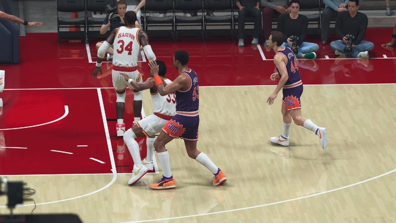 NBA 84 Nov Phoenix Suns at Houston Rockets Larry Nance vs Ralph Sampson