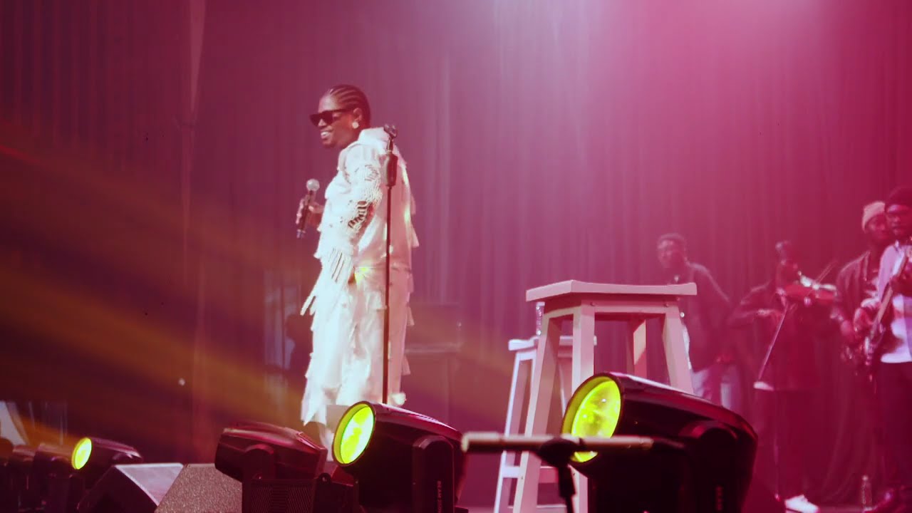 Dwin, The Stoic - Home (Live at MUSON) - #LoveLaneTour