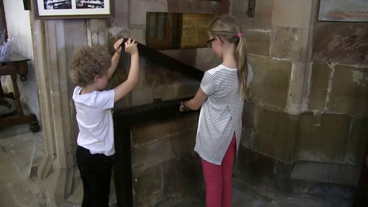 3 Finger Pillory
