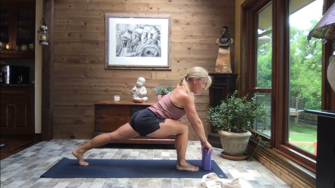 45 Min Yoga Flow Working with Blocks and Straps