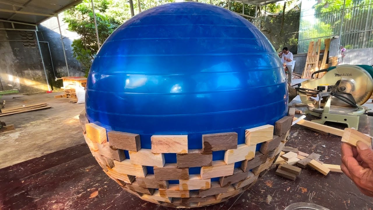 Make a Globe from Scrap Wood and a Yoga ball // Tips for You to Use Yoga Ball