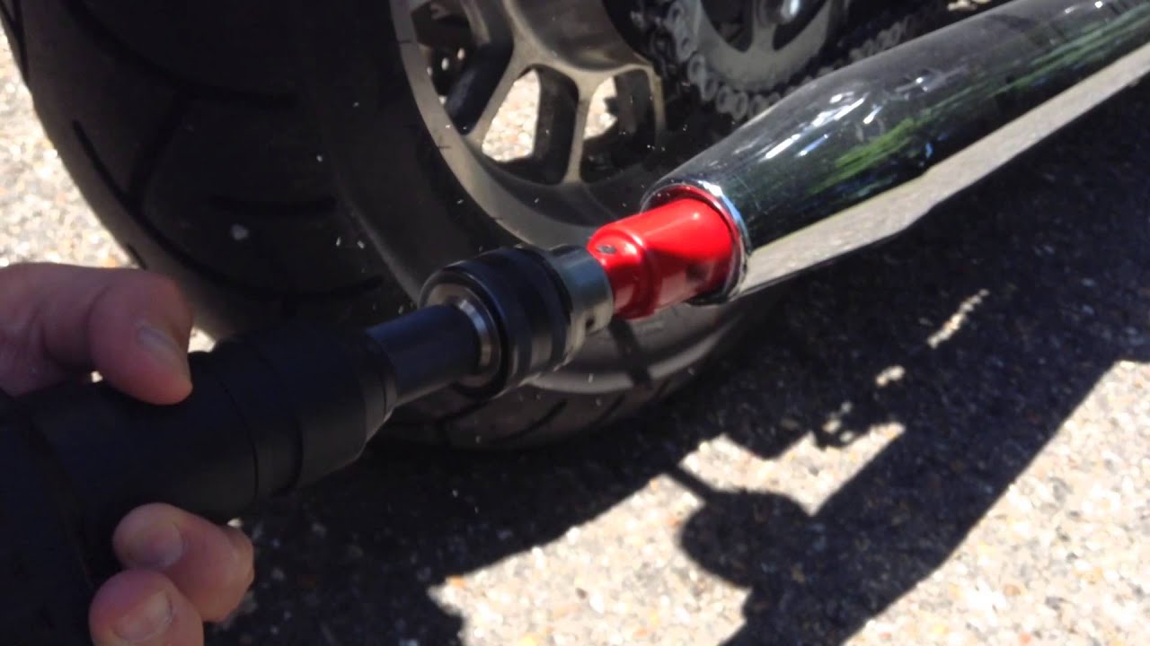 Comment changer le bruit de sa moto [ Triumph America ]