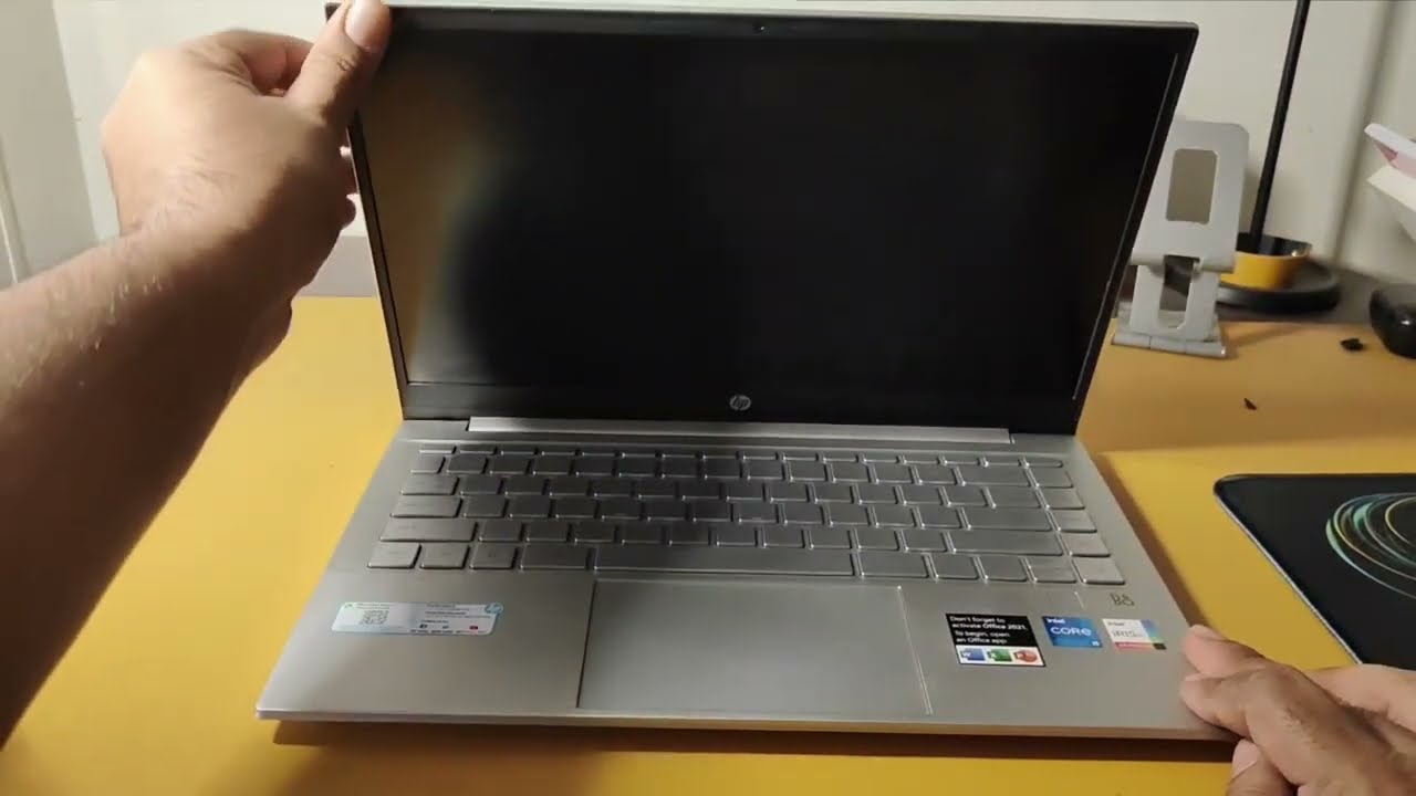 Laptop cleaning #laptop #gadgets #satisfying #cleaning #laptopcare 