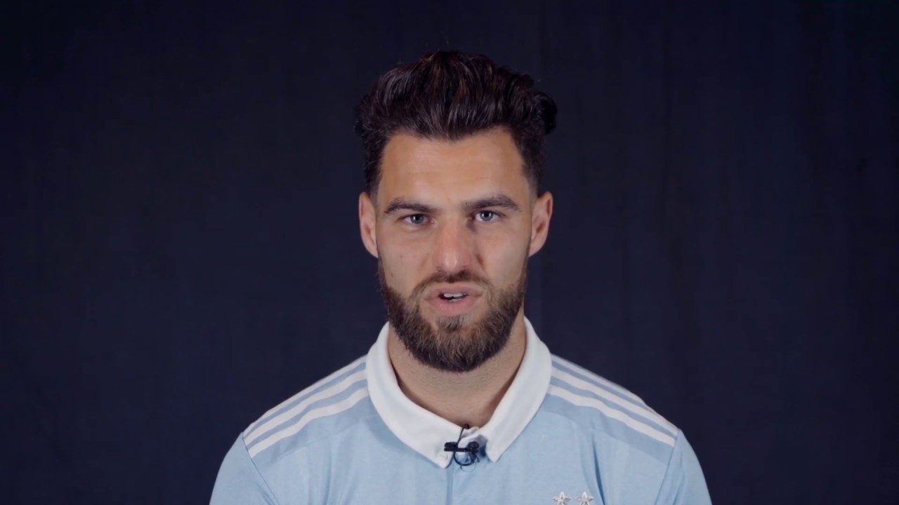 RE-SIGNED: Graham Zusi