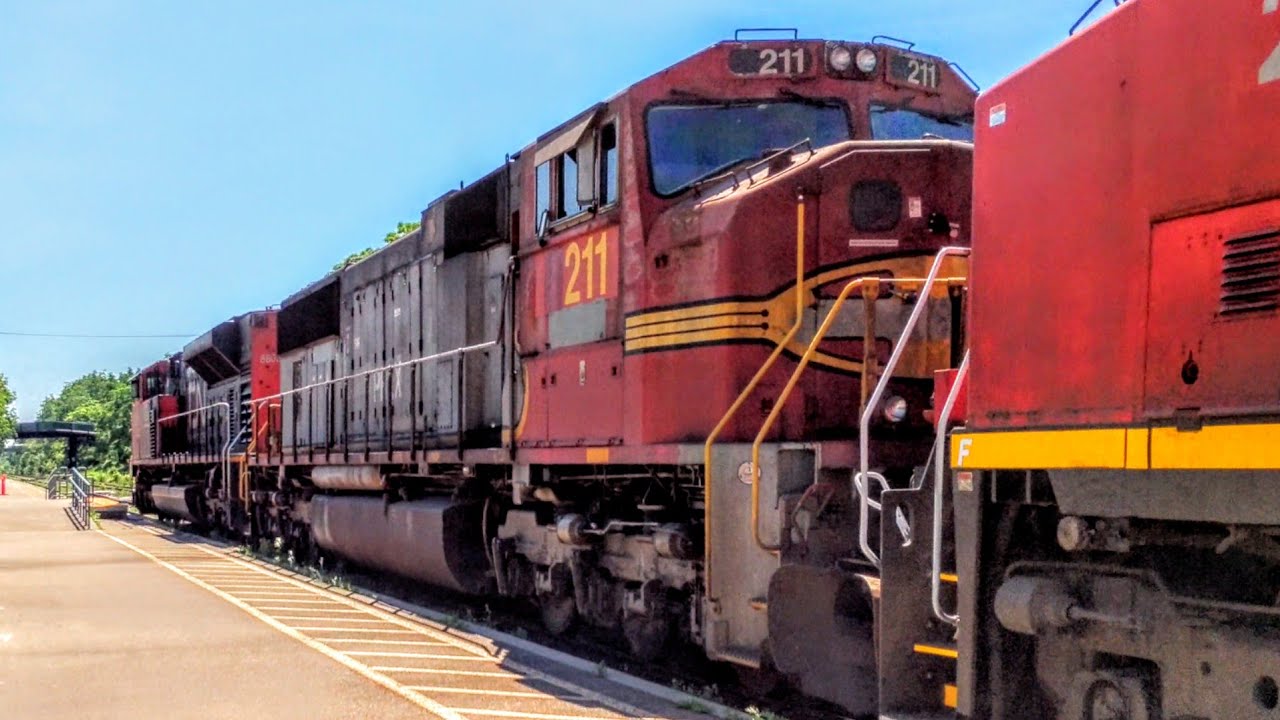 [4K] PRLX SD75M #211 (Ex. ATSF) on CN A421