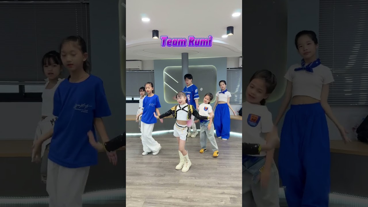 Team Rumi or Team Mira or Team Zoey? | Follow Me | Golden Dance Battle - HUNTRIX #kpopdemonhunters
