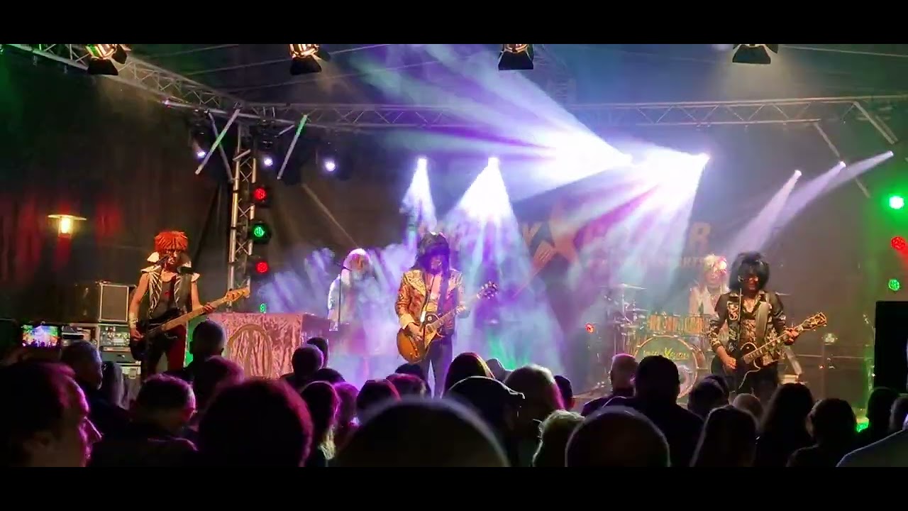 SWEETY GLITTER & THE SWEETHEARTS live Burgdorf 30.04.2025 Black Betty (20250430 214543)