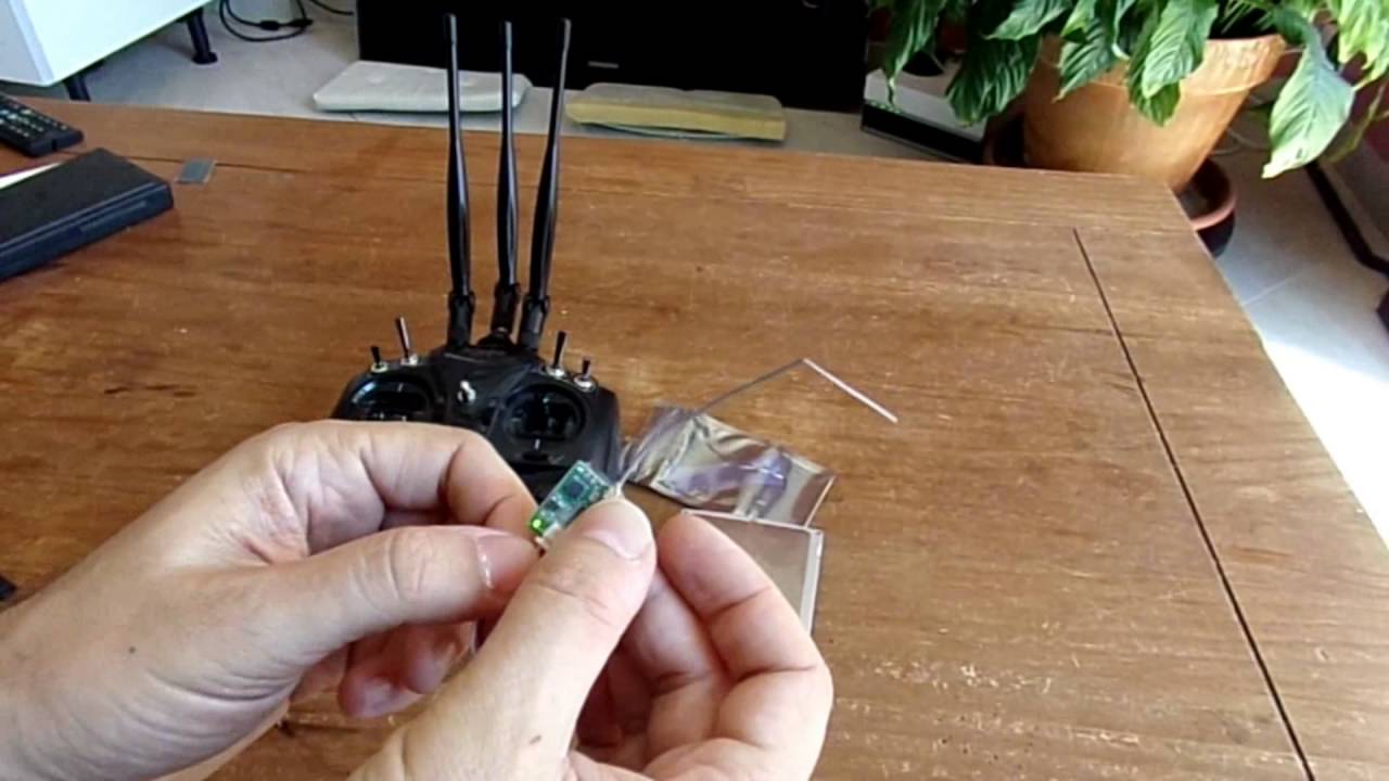 Superior Hobby SRP8 nano D8 FrSky receiver unboxing and quick testing (Courtesy Banggood)