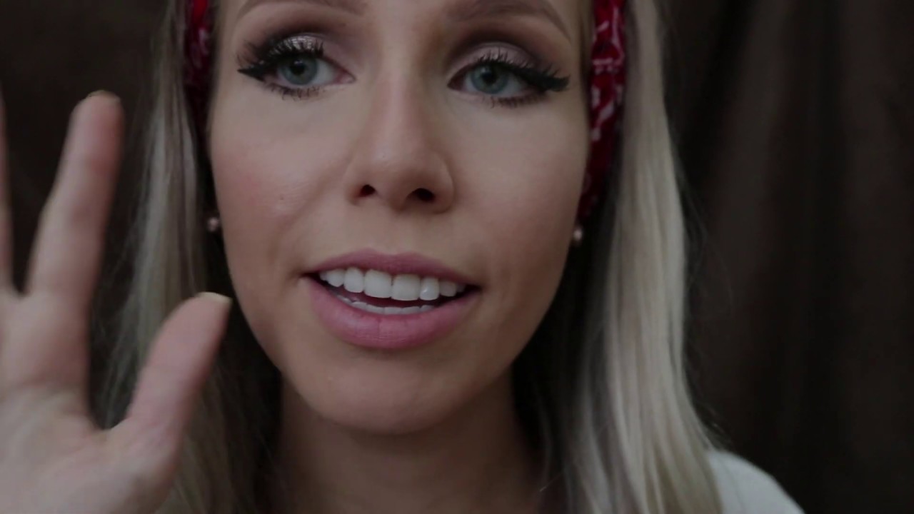 ASMR LEITURA LIVRO DE INTELIGENCIA EMOCIONAL - Bruna ASMR
