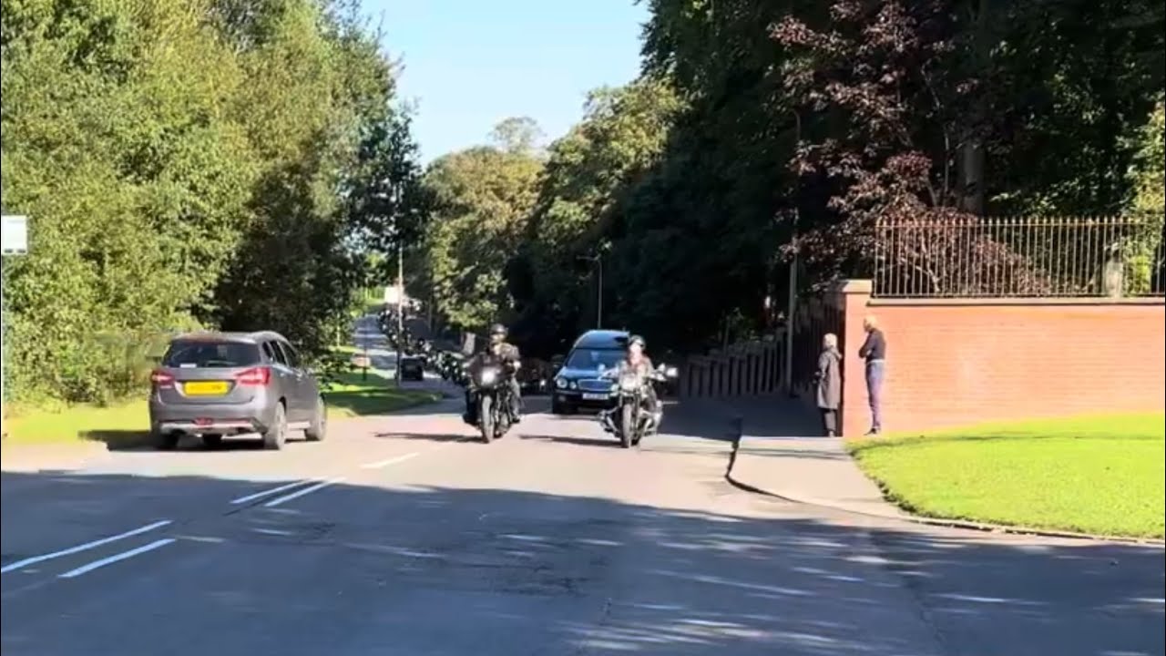 Devils Disciple MC England - Motorcycle Escort - Steve Vernons Final Ride (AKA STRAWDOG 44)