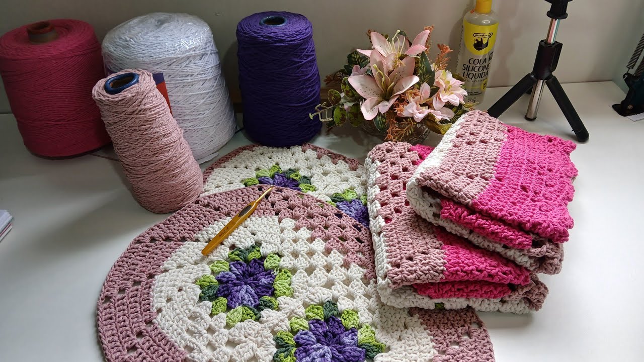 Combinação de cores com rosa chá💗 tapete medindo 69/49 pesando 250 gramas 