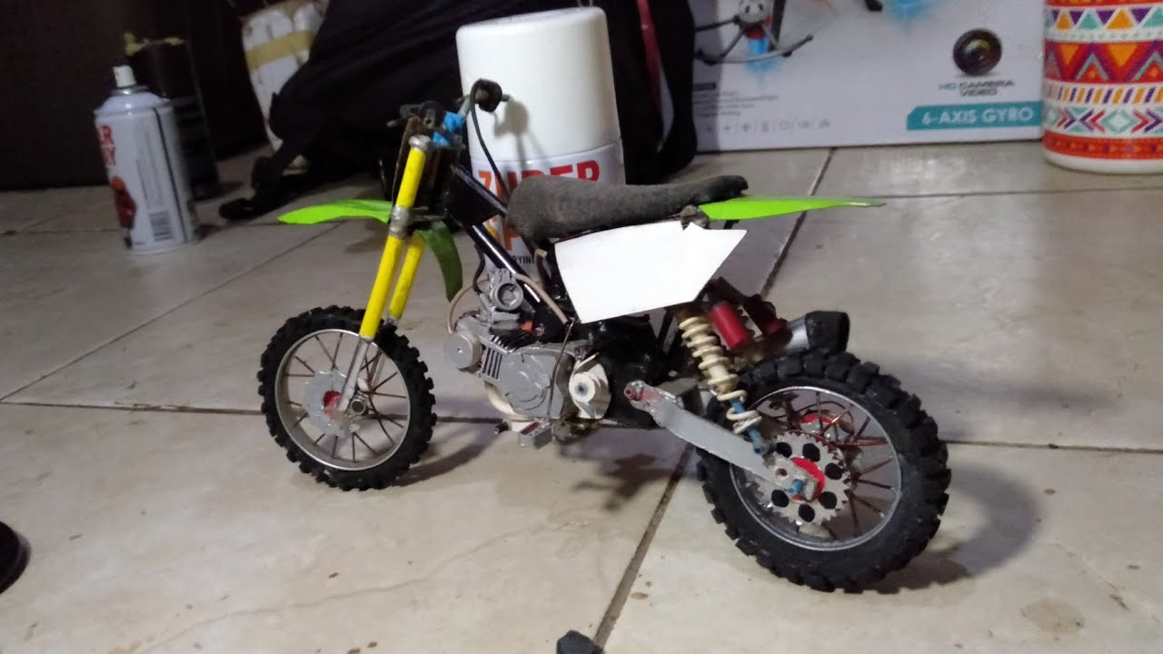 miniatur motor cross grasstrack Jupiter z