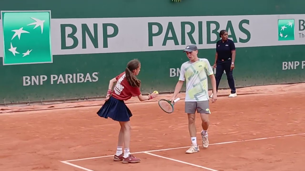 YANICH T. ALEXANDRESCOU, ghem, set, meci și calificare în turul 3, la juniori ROLAND GARROS 2025