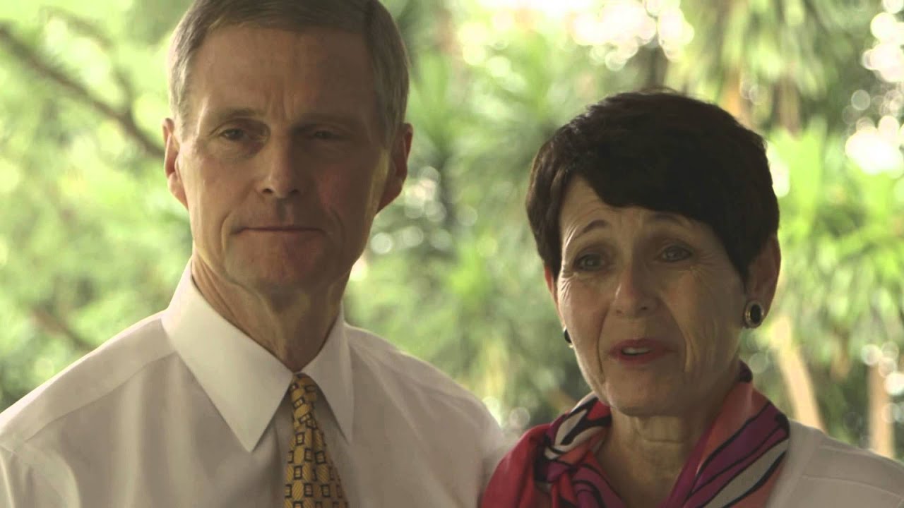 Elder Bednar Visits Liberia After Country Declared Ebola-Free