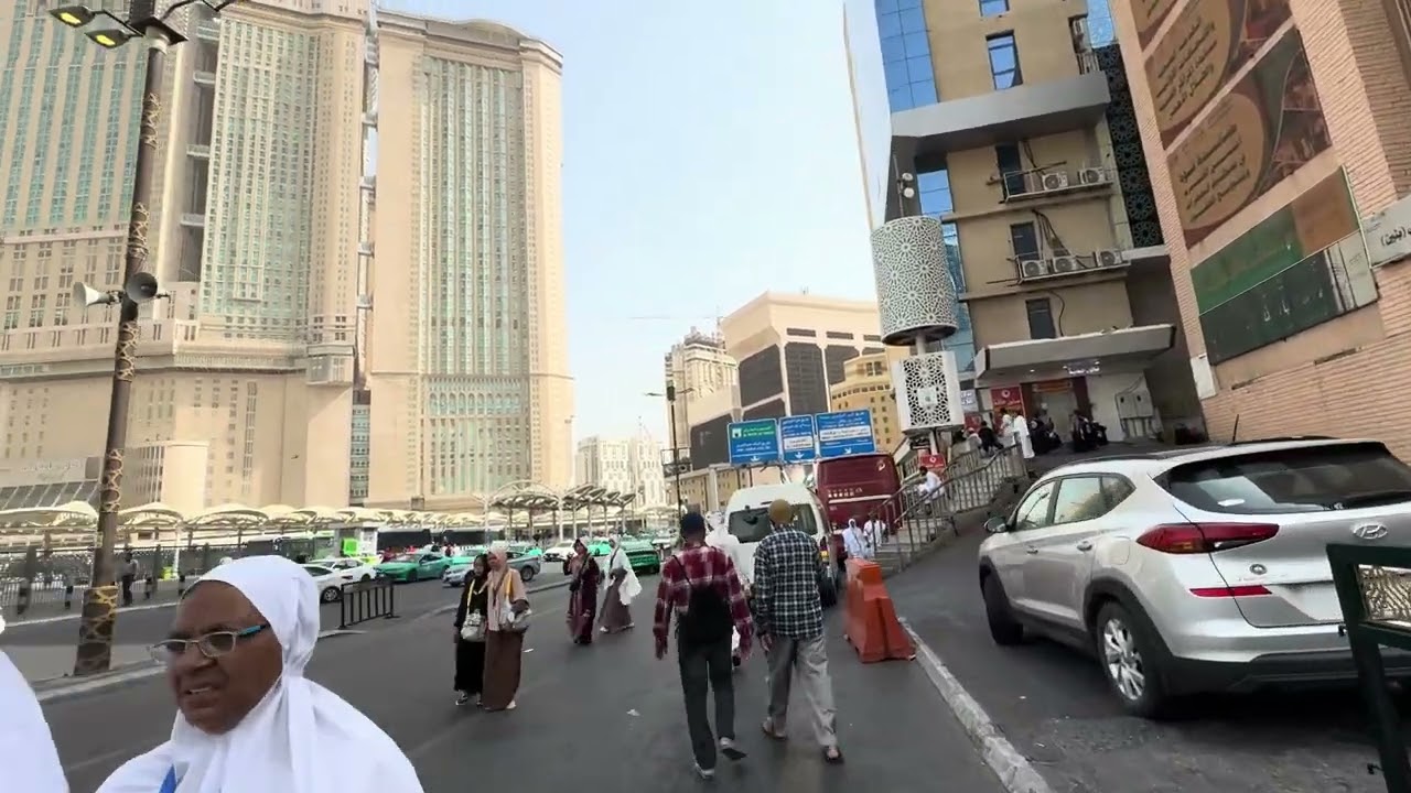 فندق بكة رويال  شارع بير بليلة الطريق الي الحرم مكة المكرمة 
