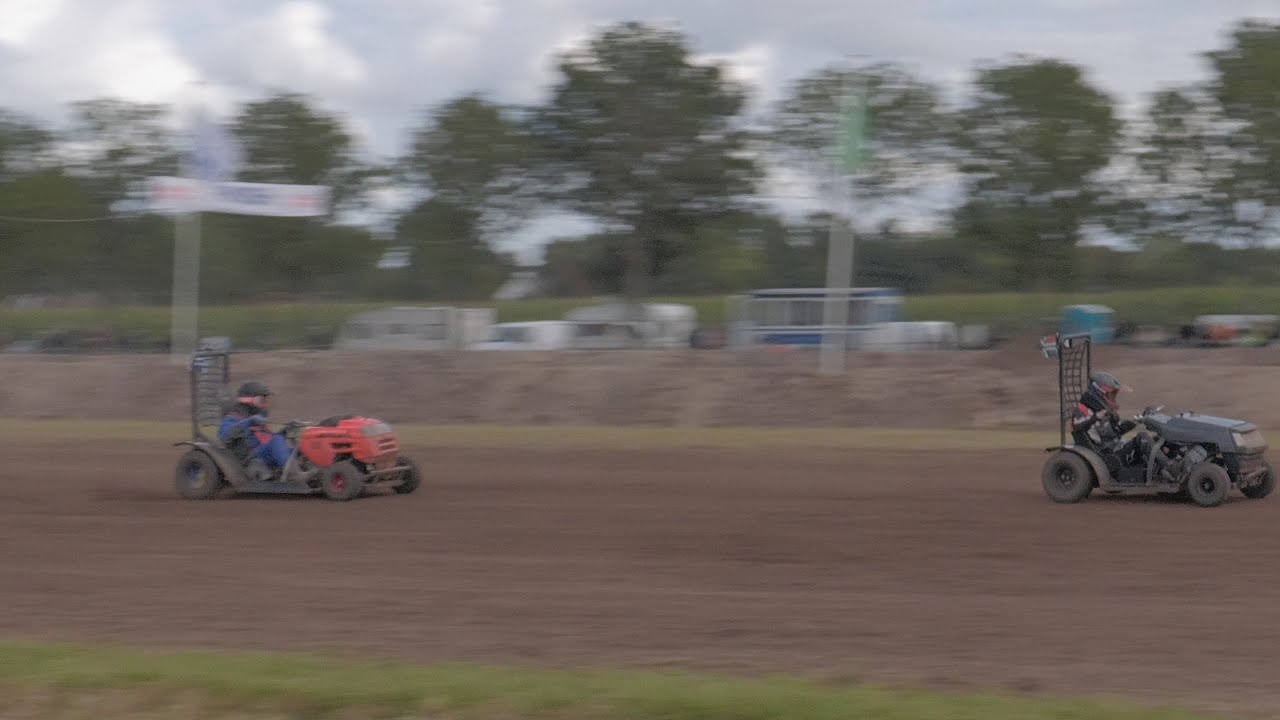 Autocross Eelde 2025 Zitmaaiers 3e Manche