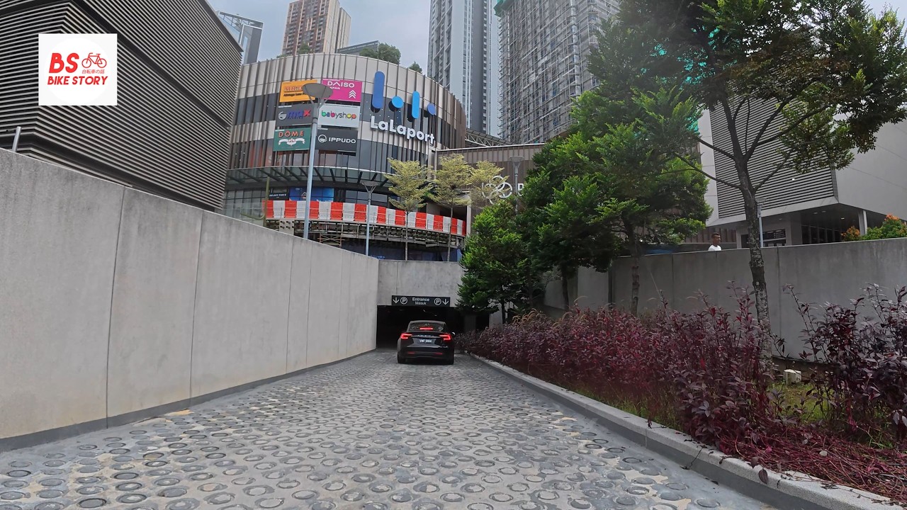 4K Car drive to LaLaport Bukit Bintang FREE Parking