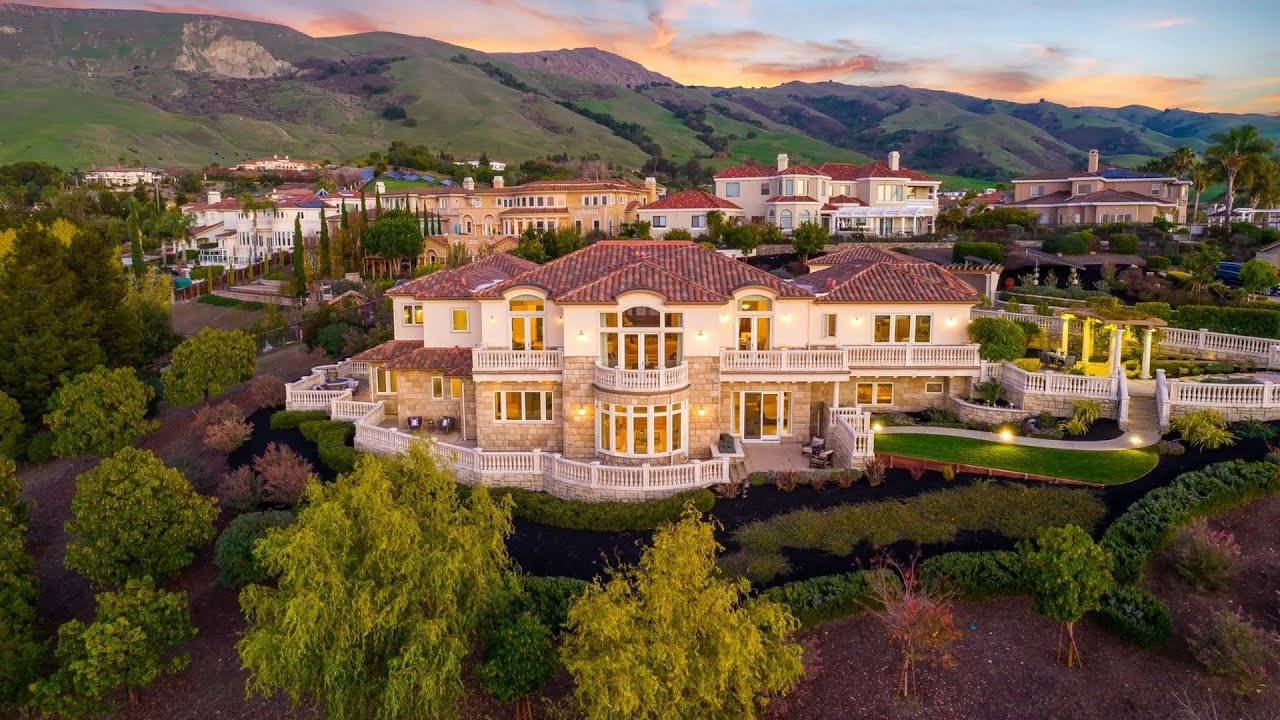 $7,250,000! Palatial Villa in Fremont with endless panoramic bay views