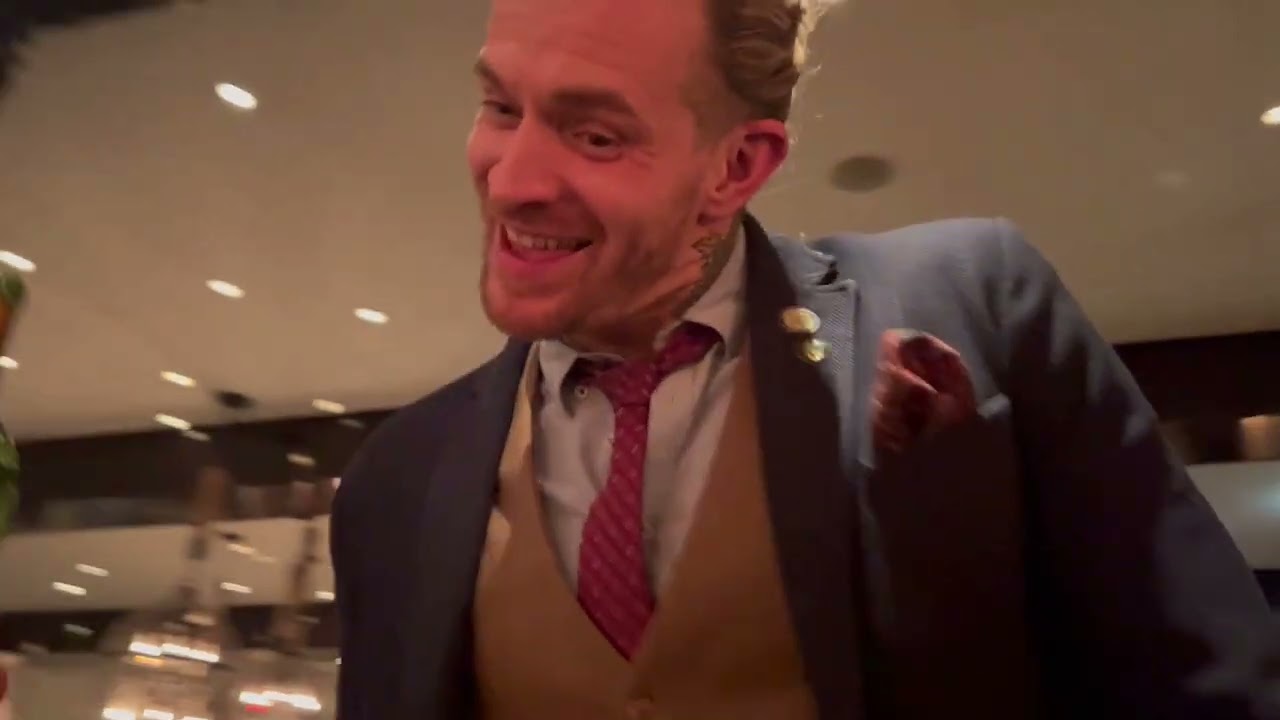 Jonky Kong - Komm in's HOTEL ZOO BERLIN - Official Video