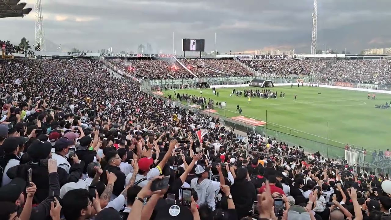 Himno Colo Colo Camp33ón | Estadio Monumental