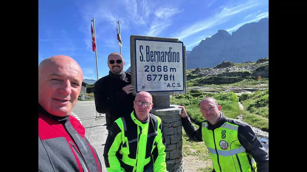 La discesa da Passo dello Spluga, la salita al Passo di San Bernardino e Passo di S. Gottardo.#moto