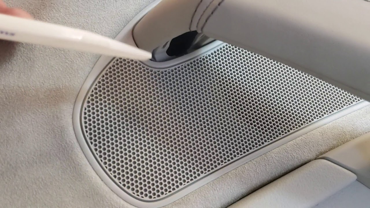 2017 Audi A8, R8 door panel removal