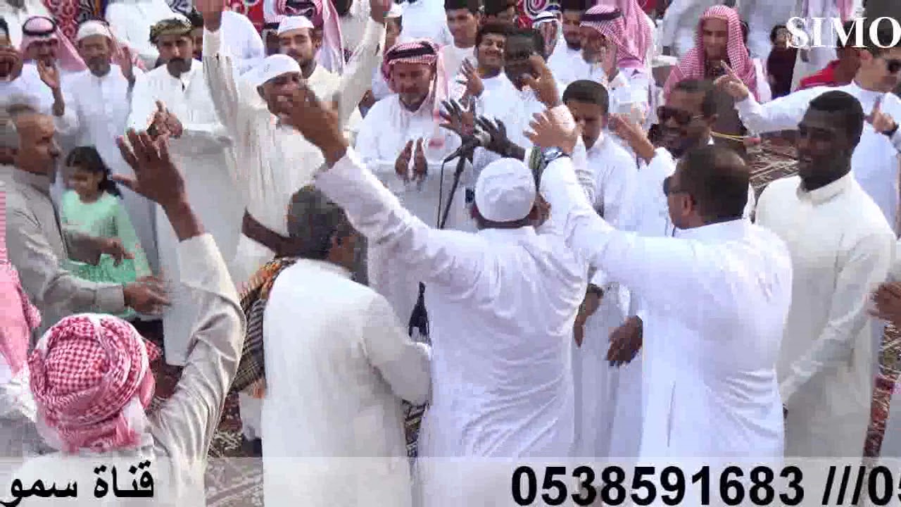 عجل معاذ حمدي المحياوي امام منزل والده باملج