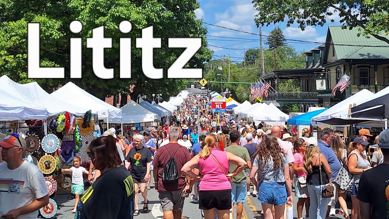 Navigating the unbelievably crowded Lititz Craft Show