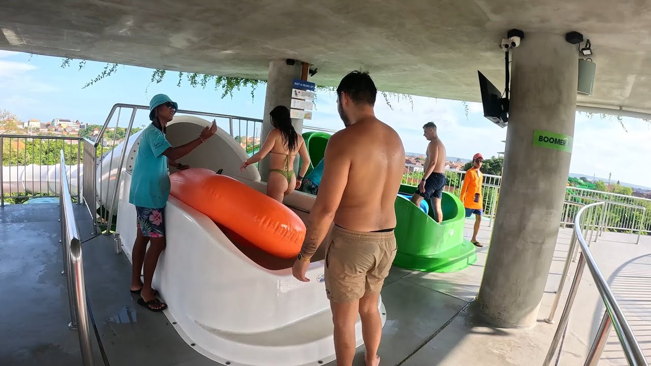 waterslides at waterbom Bali 🇮🇩