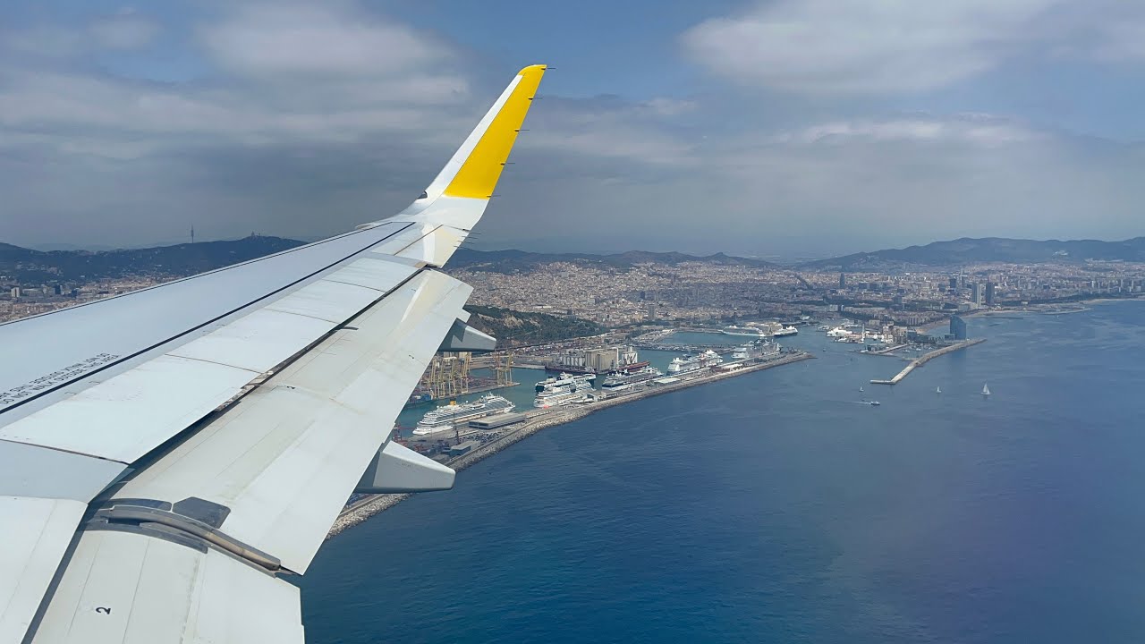 BARCELONA VIEWS | Vueling A320 Landing at Barcelona El-Prat Airport