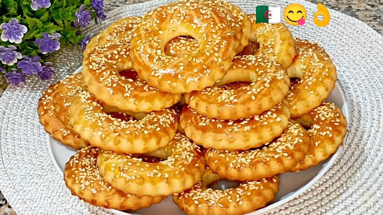 🔴حلوة الطابع الاقتصادية👌🎊حلوى سهلة و سريعة بكأس زيت  تخرجلكم كمية كبيرة بنينة و هشة تذوب فالفم😋