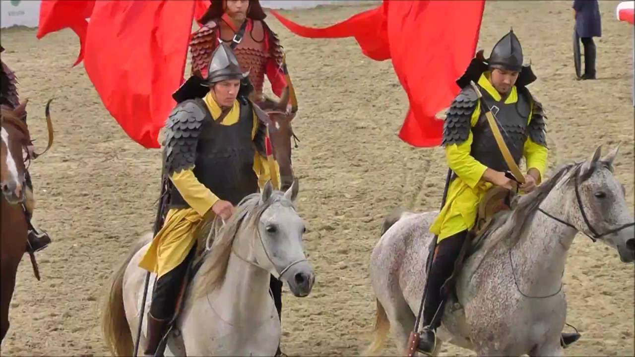 Nemzeti Vágta 2016 - Kassai Lajos és tanítványainak lovasíjász bemutatója