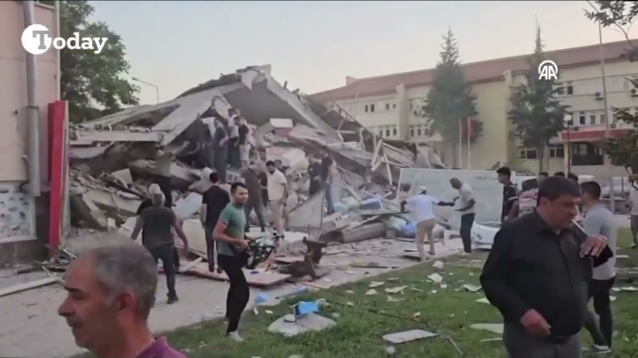 Terremoto Sismo en Turquía hoy Magnitud 6.2 Fuertes Daños por Terremoto en Turquía hoy 