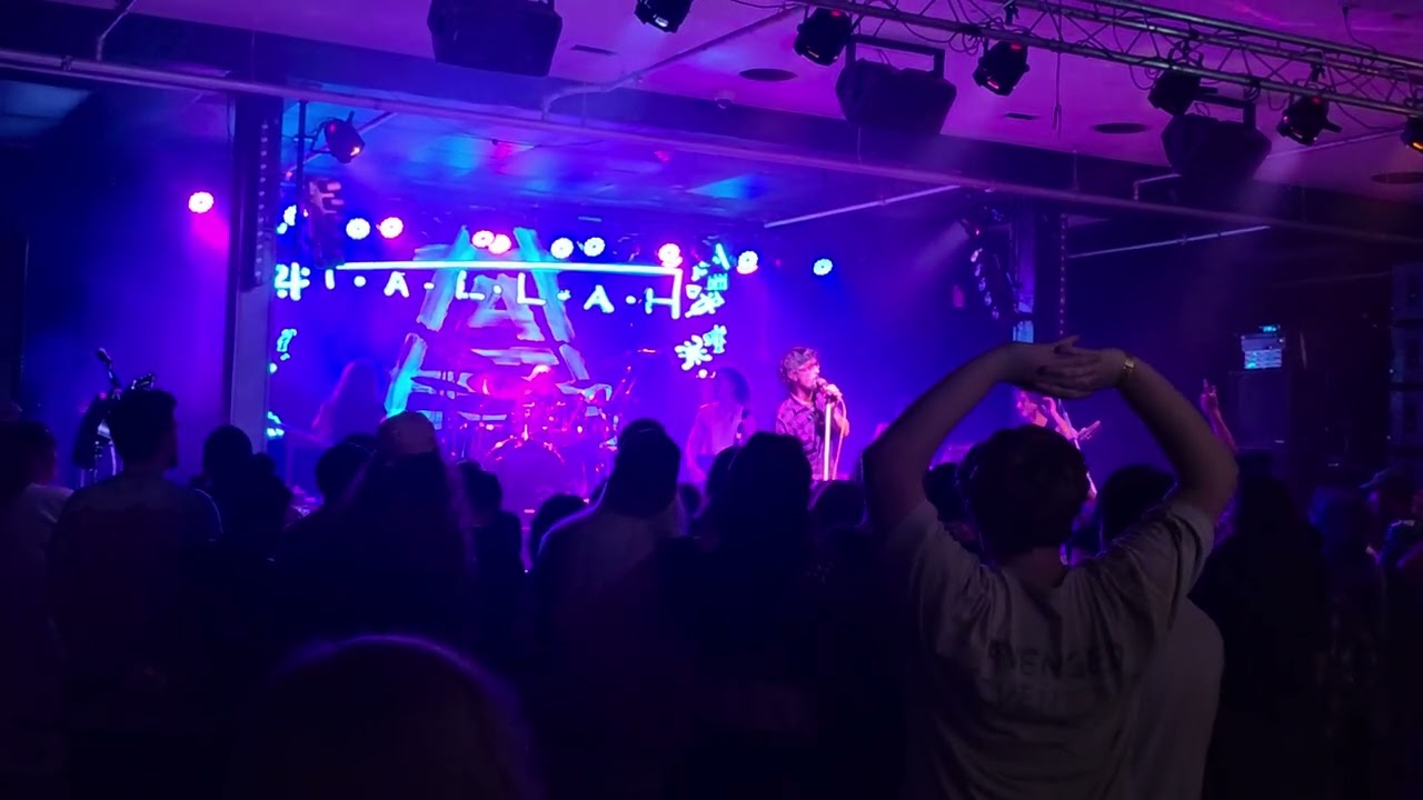 Tallah @ Reverb in Reading Pt.4