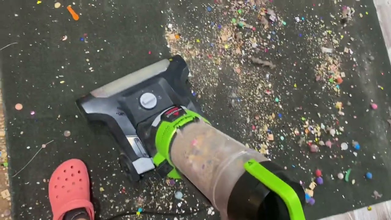 ASMR Vacuum ✨😌 - NEW Rug💚 Crunchy Bissell Compact💙 ~ Green Helix #OddlySatisfying - Upon Request